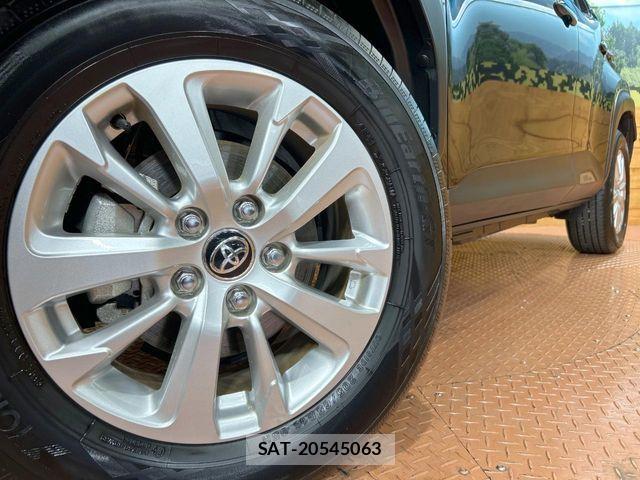 Toyota YARIS CROSS 2025-08 8564232-12
