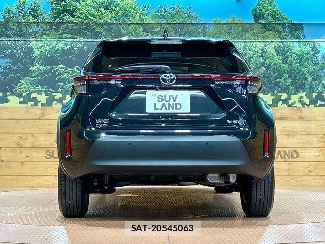 Toyota YARIS CROSS 2025-08 8564232-14