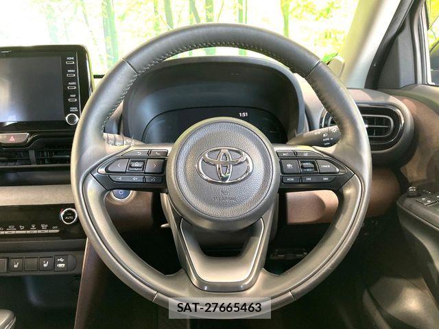 Toyota YARIS CROSS 2021-09 8564233-10