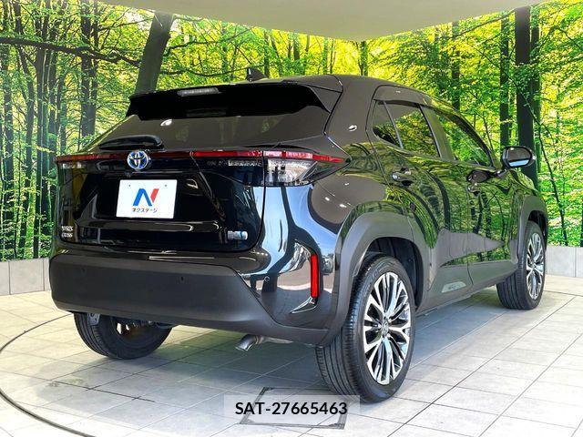 Toyota YARIS CROSS 2021-09 8564233-16