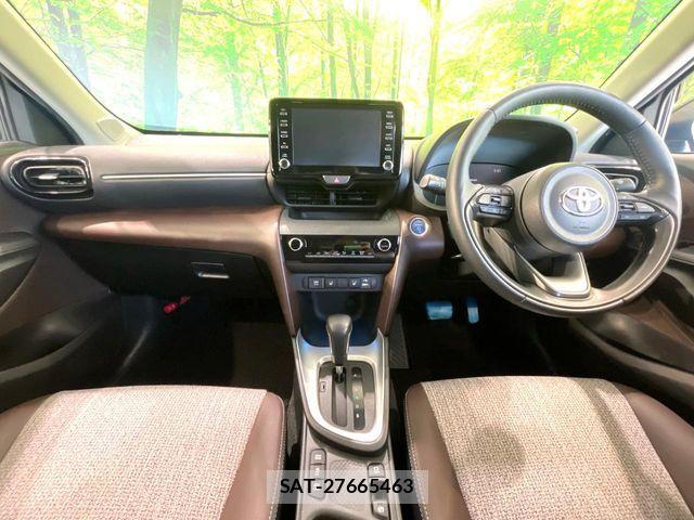 Toyota YARIS CROSS 2021-09 8564233-1