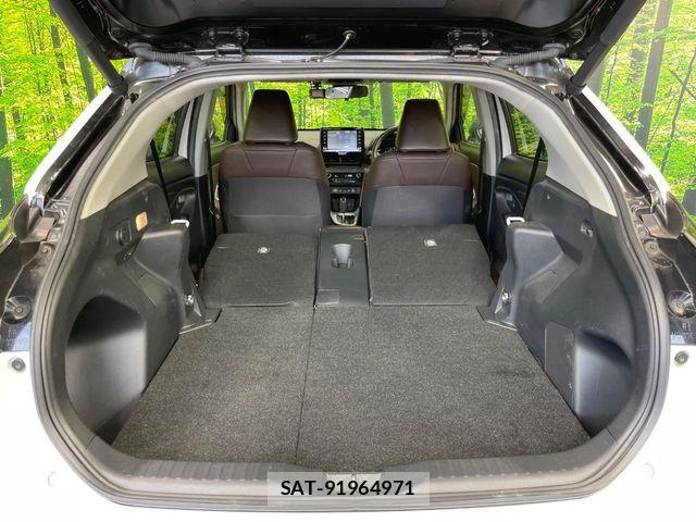 Toyota YARIS CROSS 2021-11 8564234-9