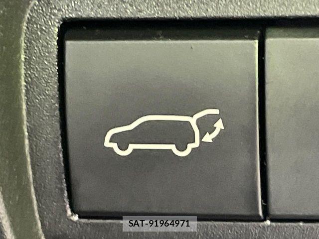 Toyota YARIS CROSS 2021-11 8564234-6