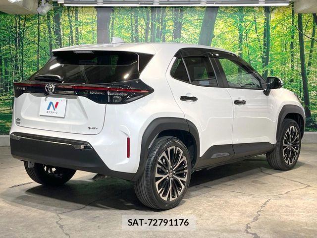 Toyota YARIS CROSS 2024-10 8564231-16