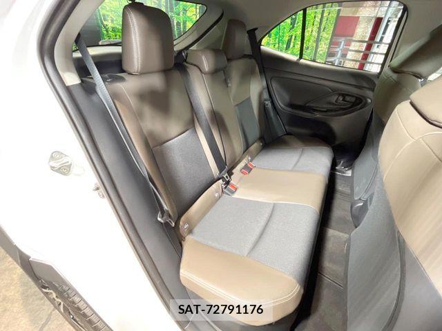 Toyota YARIS CROSS 2024-10 8564231-8