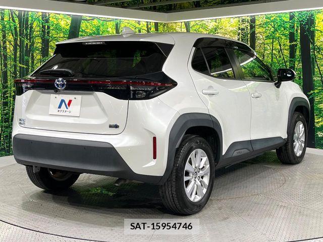 Toyota YARIS CROSS 2023-03 8630024-16