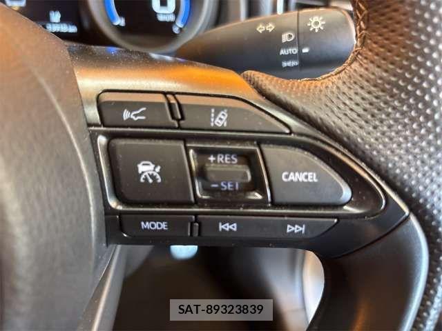 Toyota YARIS CROSS 2023-10 8630008-6