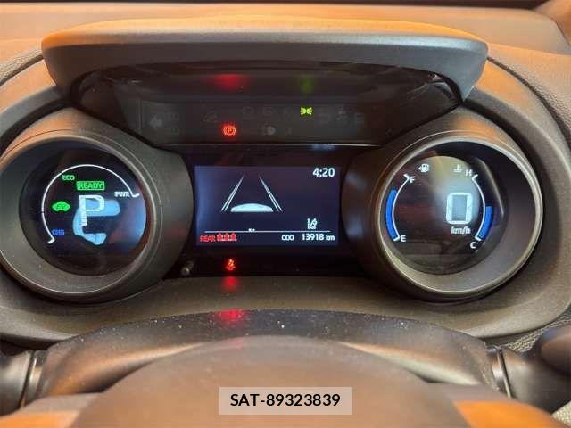 Toyota YARIS CROSS 2023-10 8630008-8