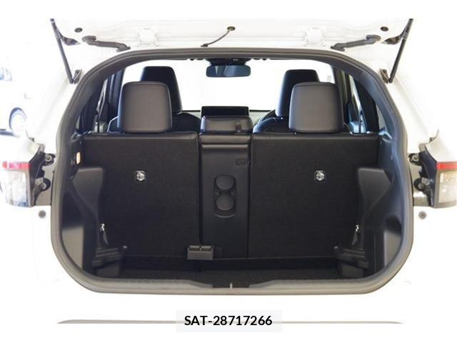 Toyota YARIS CROSS 2024-12 8630013-16