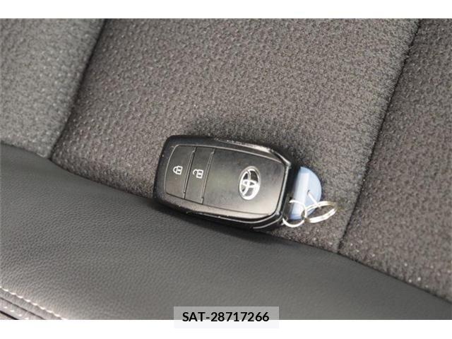 Toyota YARIS CROSS 2024-12 8630013-17