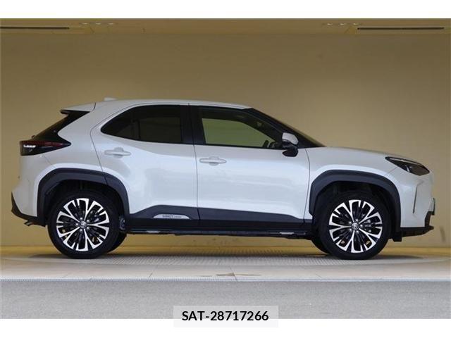 Toyota YARIS CROSS 2024-12 8630013-23