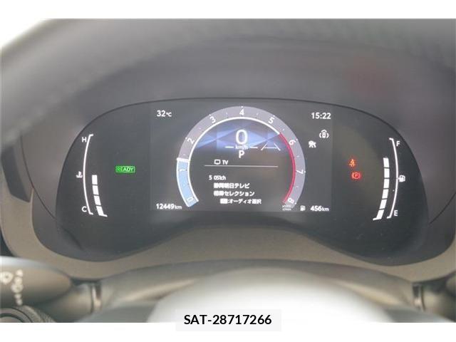 Toyota YARIS CROSS 2024-12 8630013-6