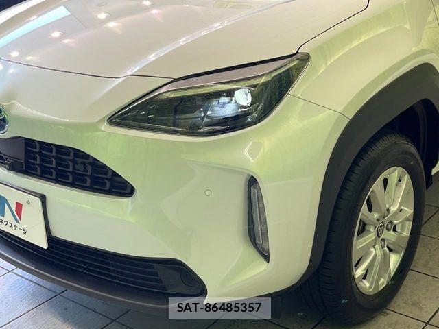 Toyota YARIS CROSS 2023-12 8630020-12