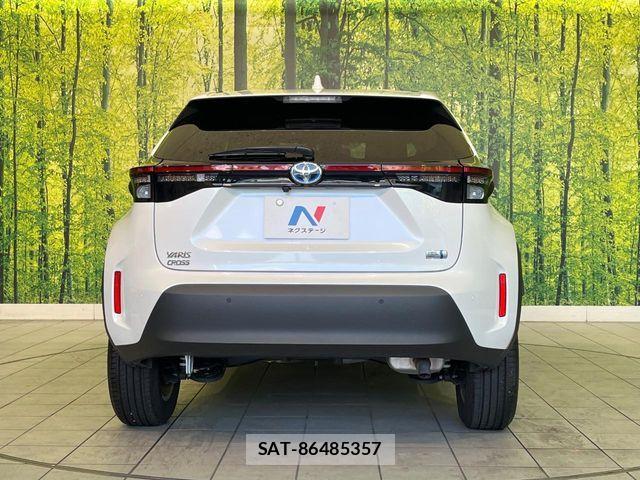 Toyota YARIS CROSS 2023-12 8630020-15