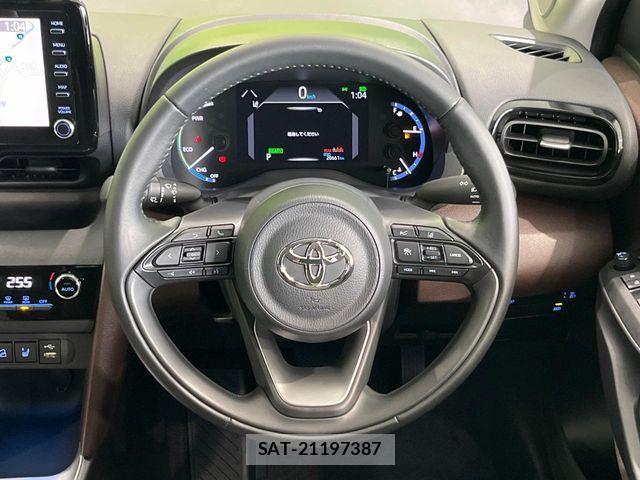 Toyota YARIS CROSS 2021-08 8630014-10
