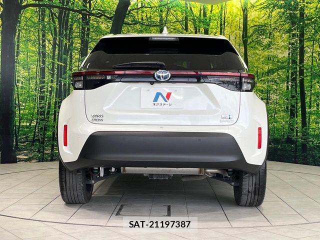 Toyota YARIS CROSS 2021-08 8630014-14