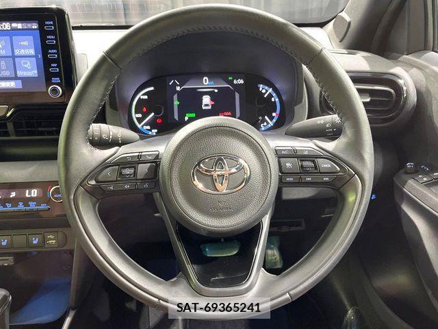 Toyota YARIS CROSS 2023-08 8630011-10