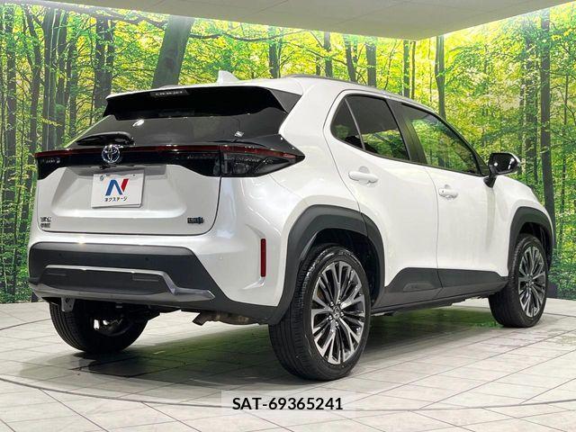 Toyota YARIS CROSS 2023-08 8630011-16