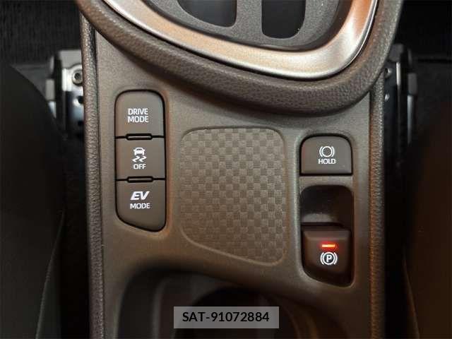Toyota YARIS CROSS 2025-11 8630007-9