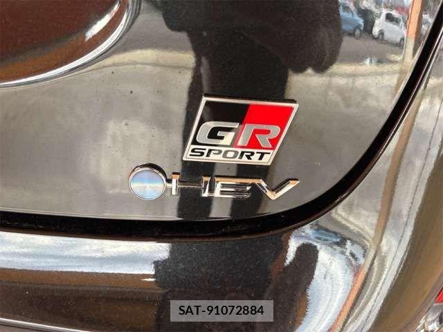 Toyota YARIS CROSS 2025-11 8630007-13