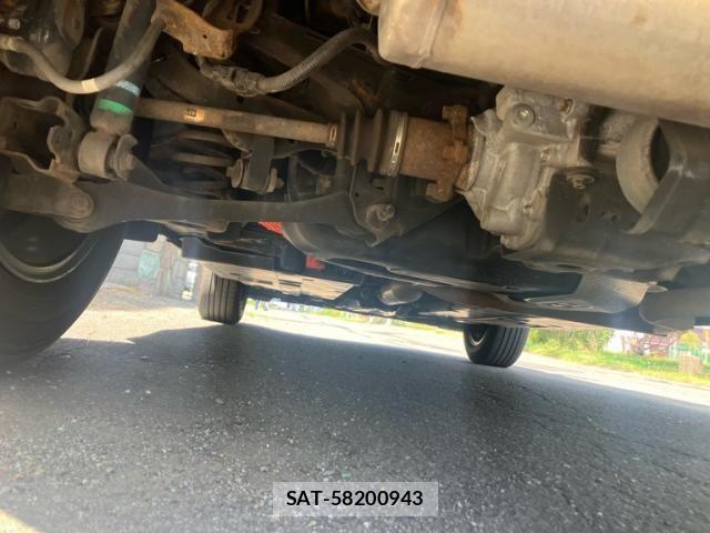 Toyota YARIS CROSS 2020-12 8630028-12