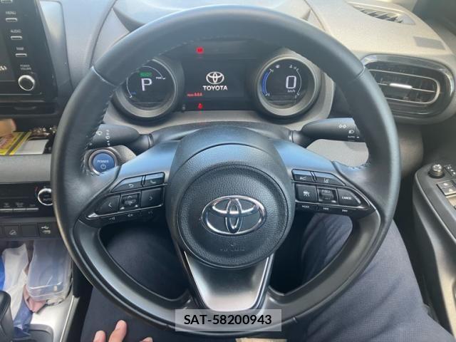 Toyota YARIS CROSS 2020-12 8630028-20
