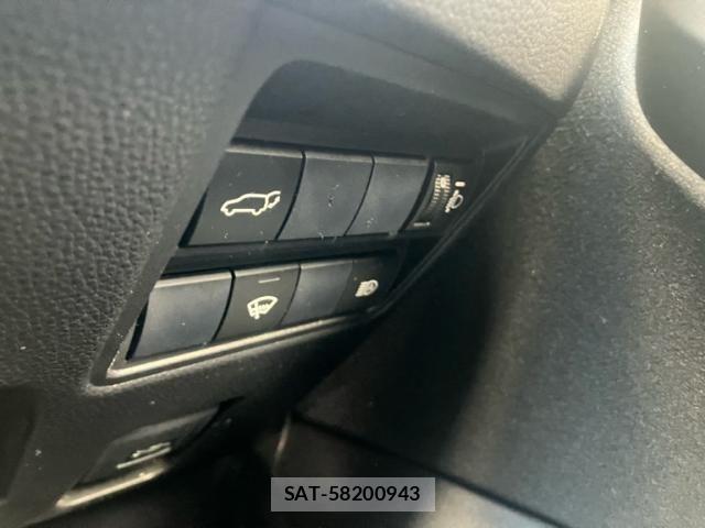 Toyota YARIS CROSS 2020-12 8630028-23