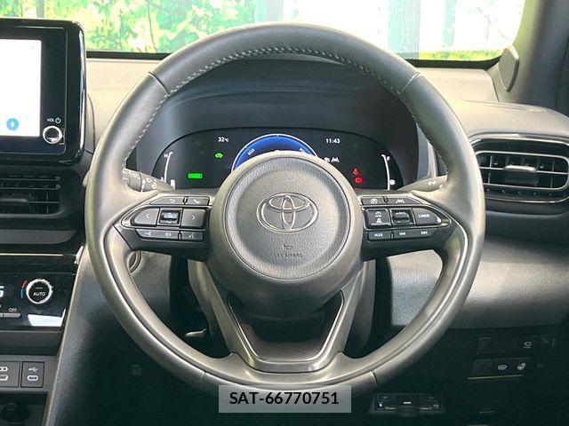 Toyota YARIS CROSS 2025-03 8630009-10