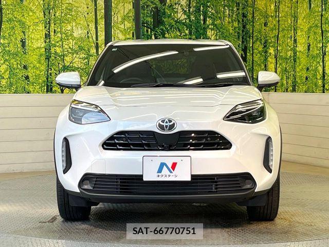 Toyota YARIS CROSS 2025-03 8630009-13