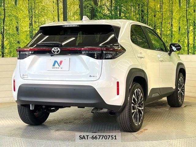 Toyota YARIS CROSS 2025-03 8630009-16