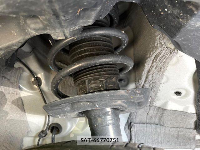 Toyota YARIS CROSS 2025-03 8630009-19