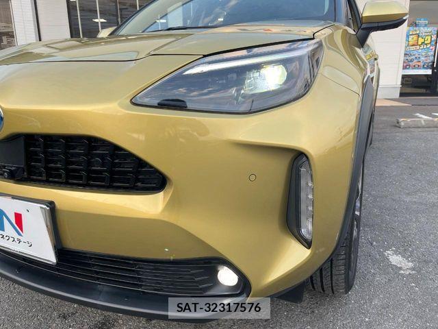 Toyota YARIS CROSS 2020-10 8630027-12