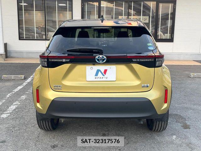 Toyota YARIS CROSS 2020-10 8630027-15