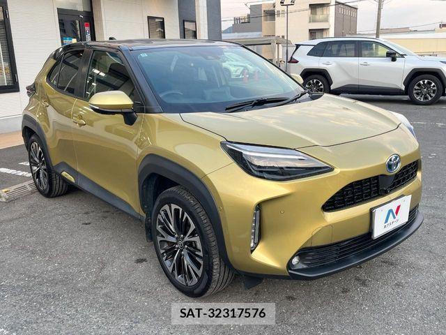 Toyota YARIS CROSS 2020-10 8630027-16