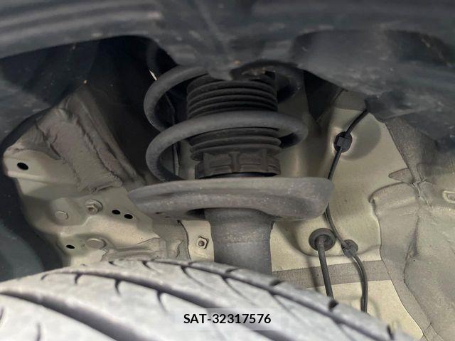 Toyota YARIS CROSS 2020-10 8630027-19