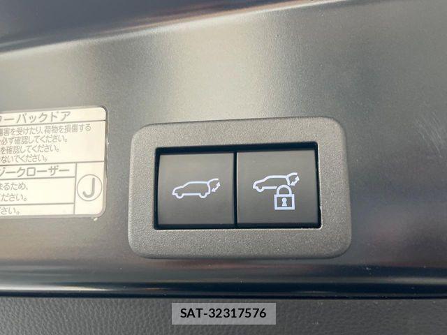 Toyota YARIS CROSS 2020-10 8630027-7