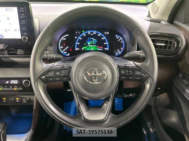 Toyota YARIS CROSS 2022-01 8630022-10