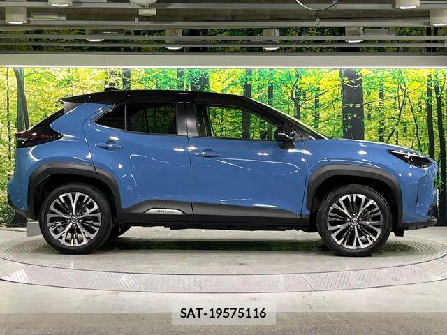 Toyota YARIS CROSS 2022-01 8630022-19