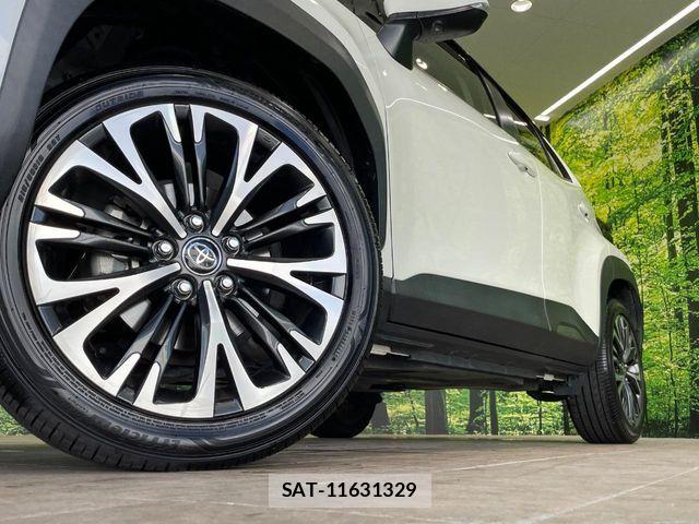 Toyota YARIS CROSS 2022-04 8630018-12