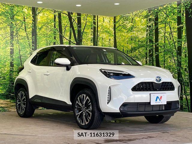 Toyota YARIS CROSS 2022-04 8630018-15