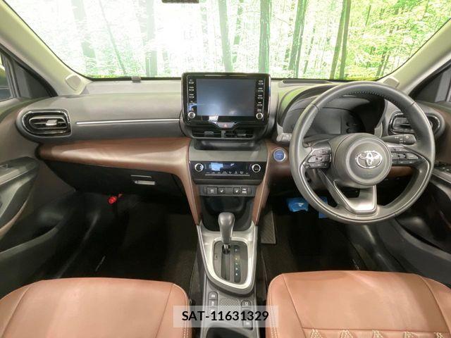 Toyota YARIS CROSS 2022-04 8630018-1