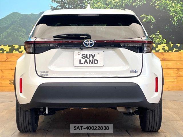 Toyota YARIS CROSS 2021-10 8630023-14