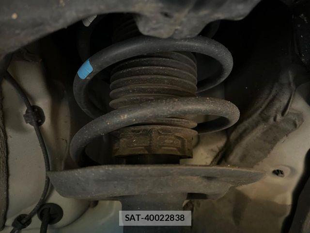 Toyota YARIS CROSS 2021-10 8630023-19