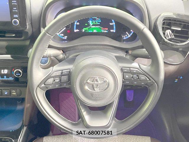 Toyota YARIS CROSS 2022-06 8630012-10