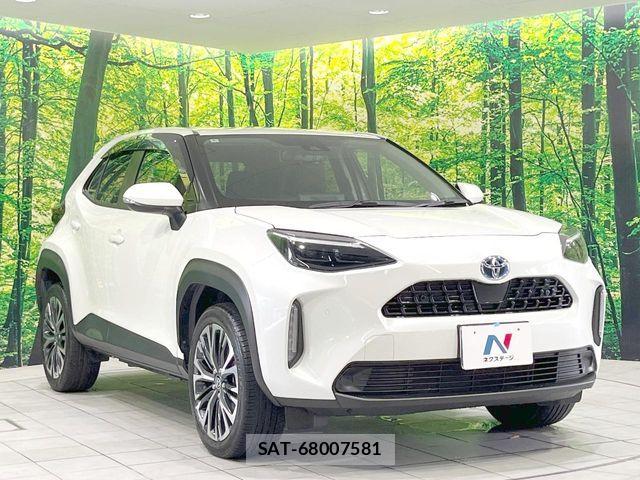 Toyota YARIS CROSS 2022-06 8630012-15