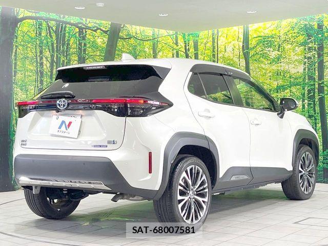 Toyota YARIS CROSS 2022-06 8630012-16