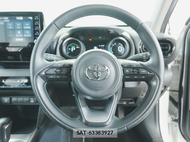 Toyota YARIS CROSS 2021-03 8667219-16