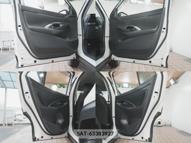 Toyota YARIS CROSS 2021-03 8667219-5