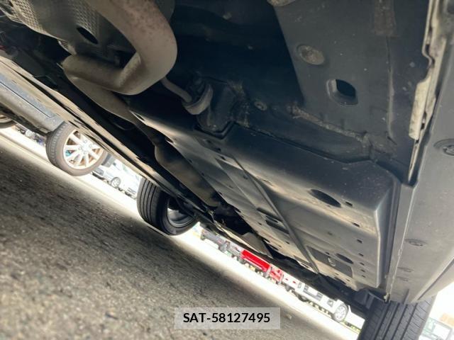 Toyota YARIS CROSS 2022-07 8667217-11