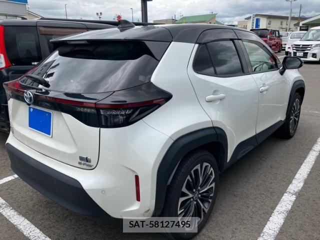 Toyota YARIS CROSS 2022-07 8667217-4